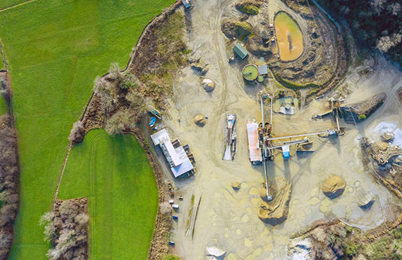 L’industrie minière est confrontée à des défis particuliers en matière de mesure de produits solides dans les cuves, les trémies et les silos :